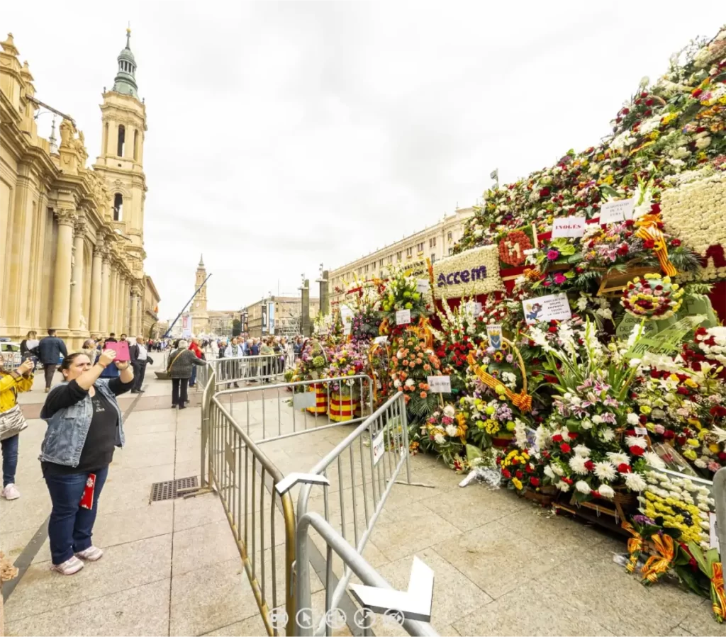 visita virtual de la ofrenda de flores en zaragoza