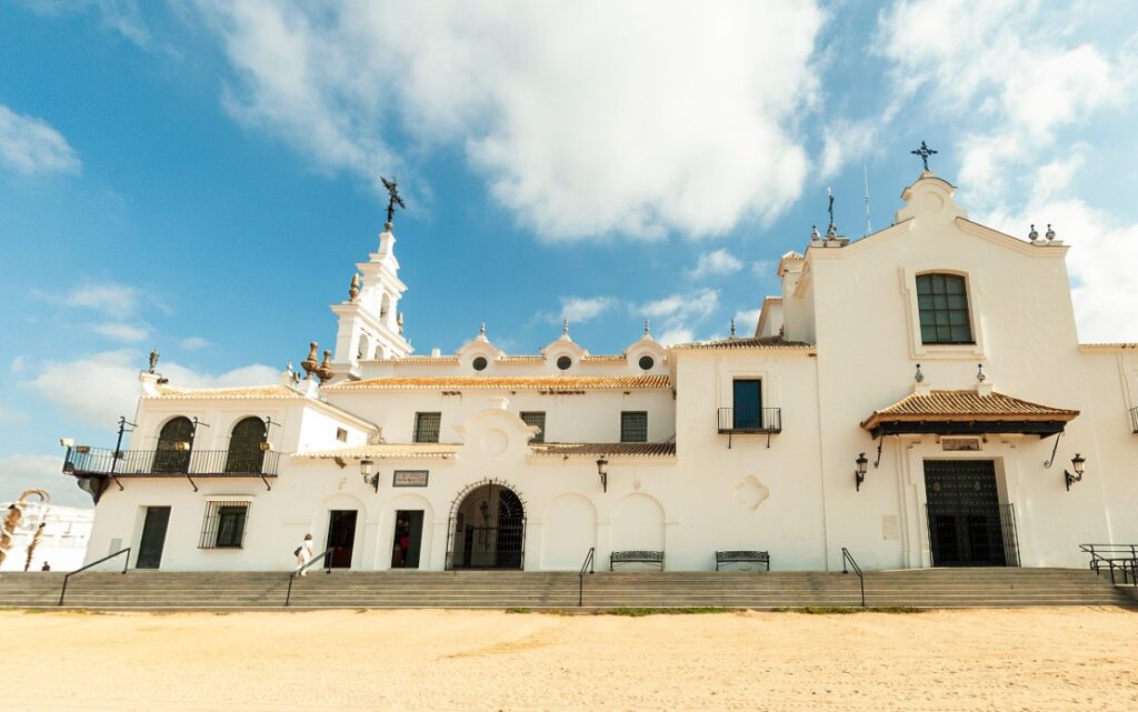 recorrido virtual el rocio huelva vista lateral de la capilla